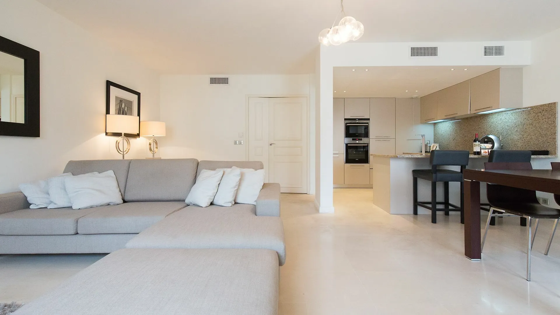 Carlton Riviera Apartment Cannes